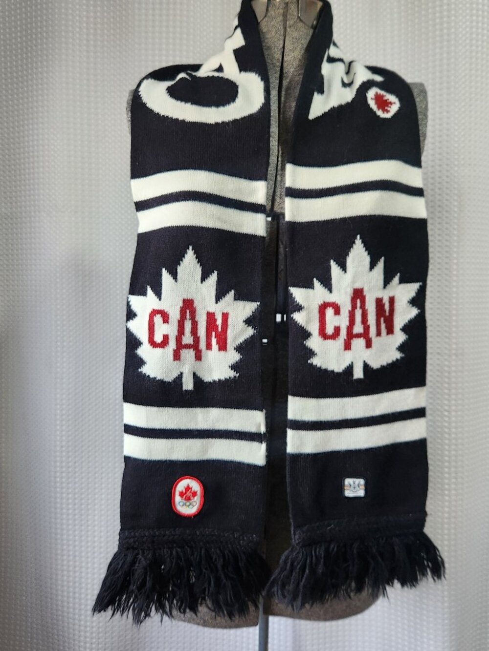 Vintage Hudson Bay Canada Olympic Scarf Knit Maple Leaf Fringe Black White Red